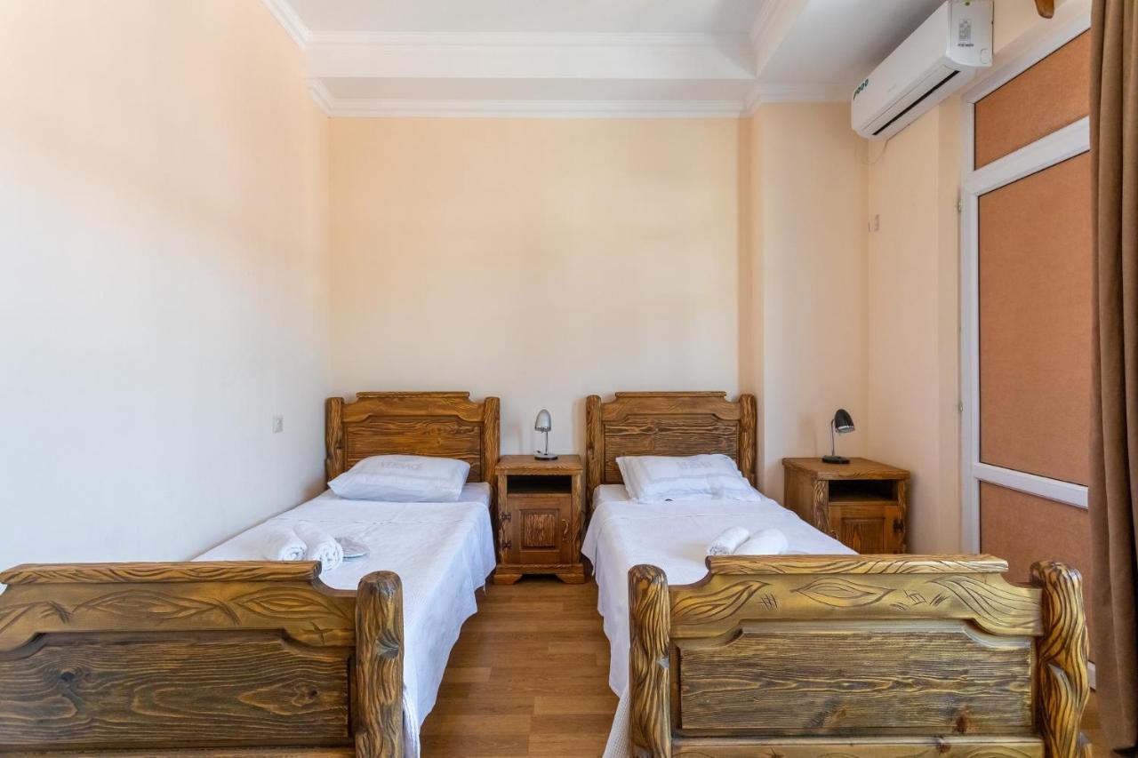 Hotel Phasis 쿠타이시 외부 사진