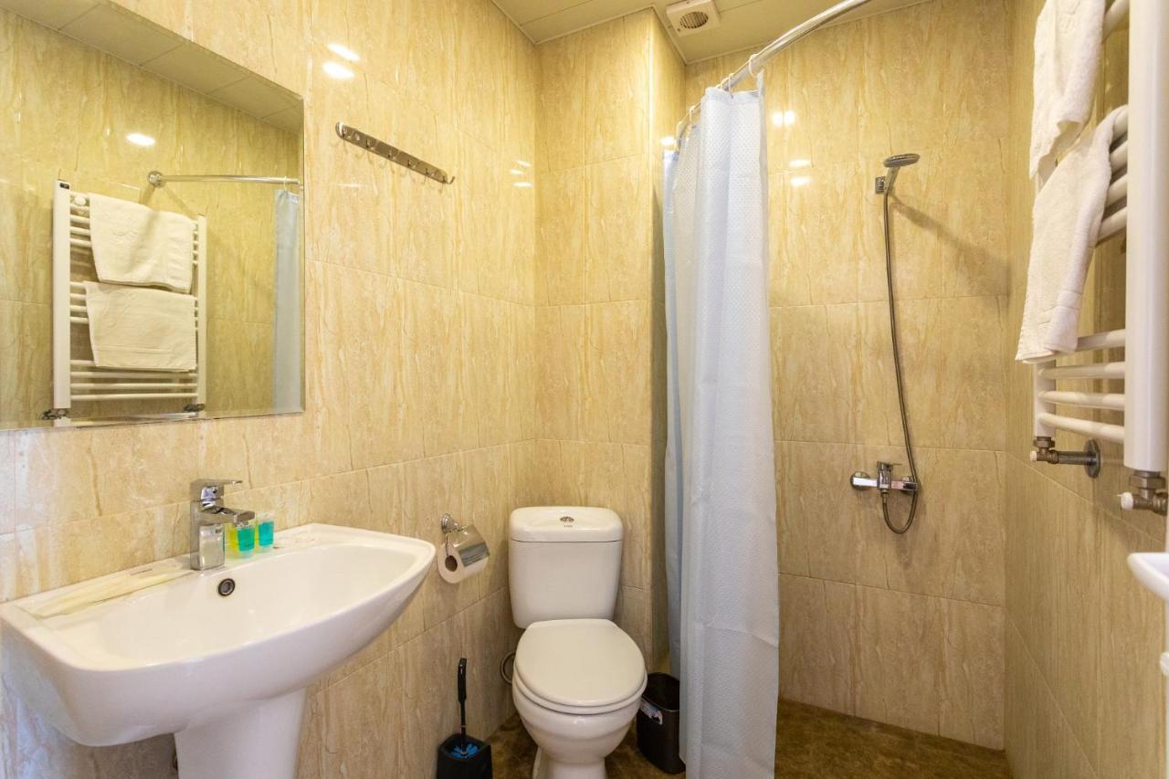 Hotel Phasis 쿠타이시 외부 사진