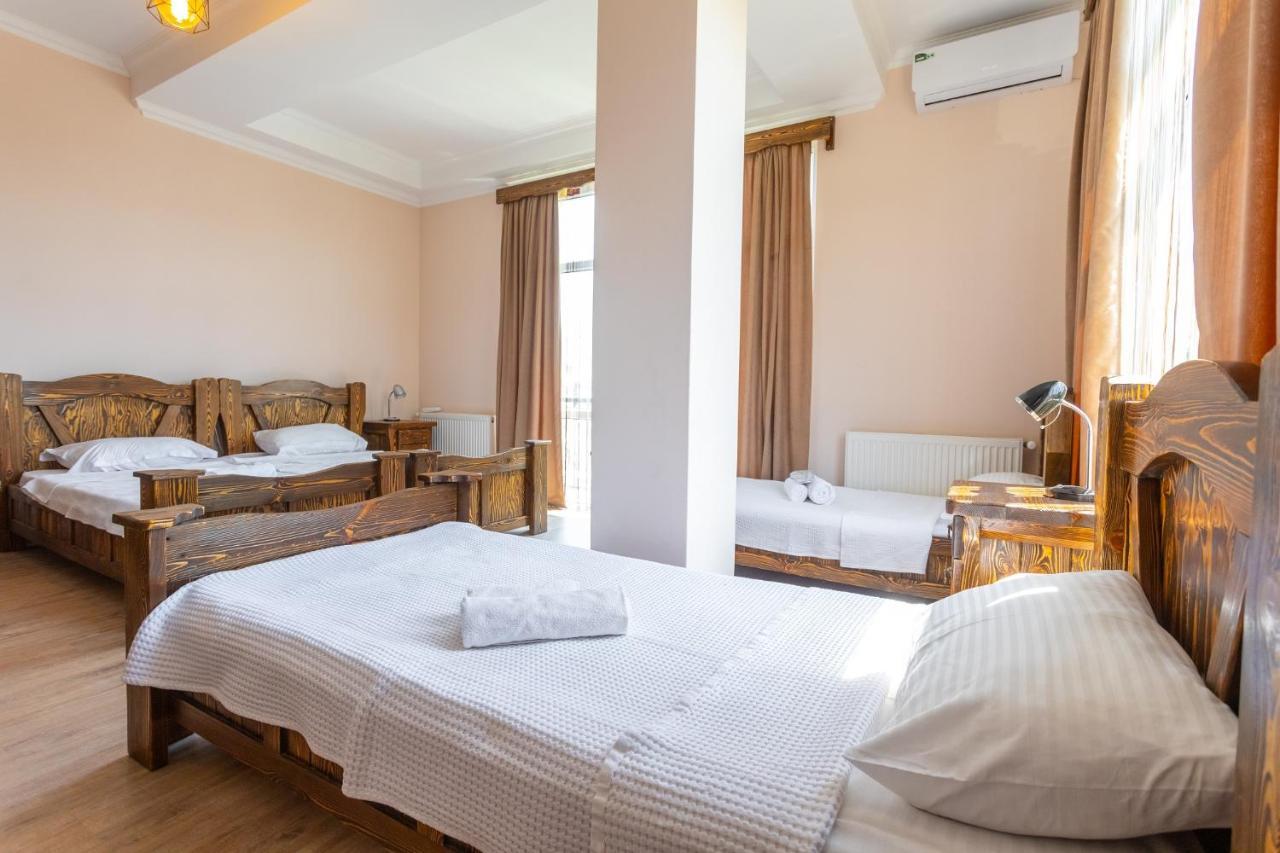 Hotel Phasis 쿠타이시 외부 사진