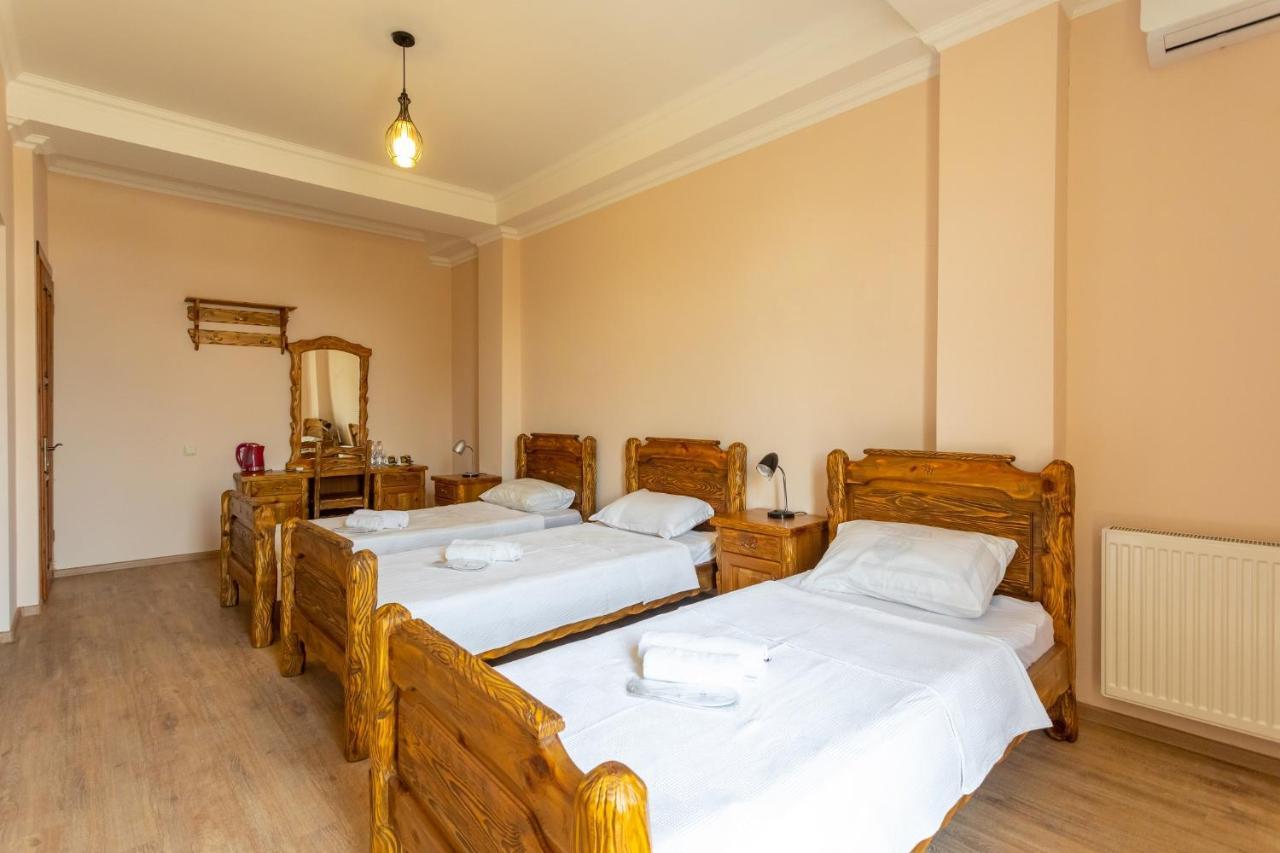Hotel Phasis 쿠타이시 외부 사진