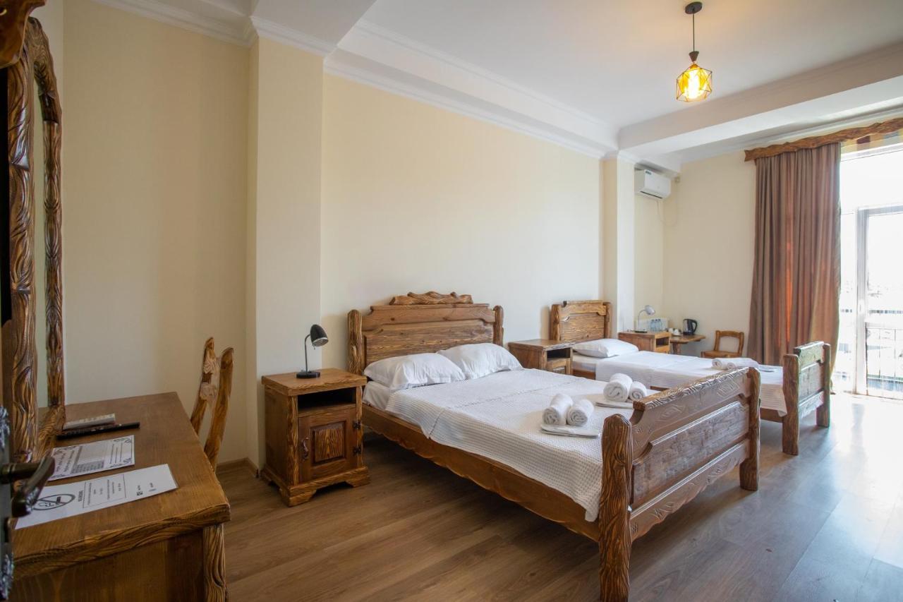 Hotel Phasis 쿠타이시 외부 사진