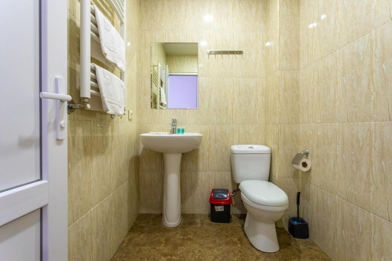 Hotel Phasis 쿠타이시 외부 사진