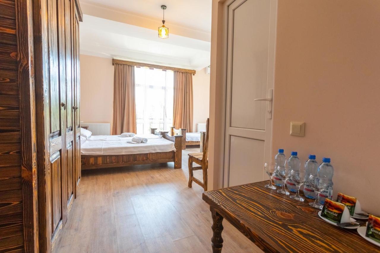 Hotel Phasis 쿠타이시 외부 사진