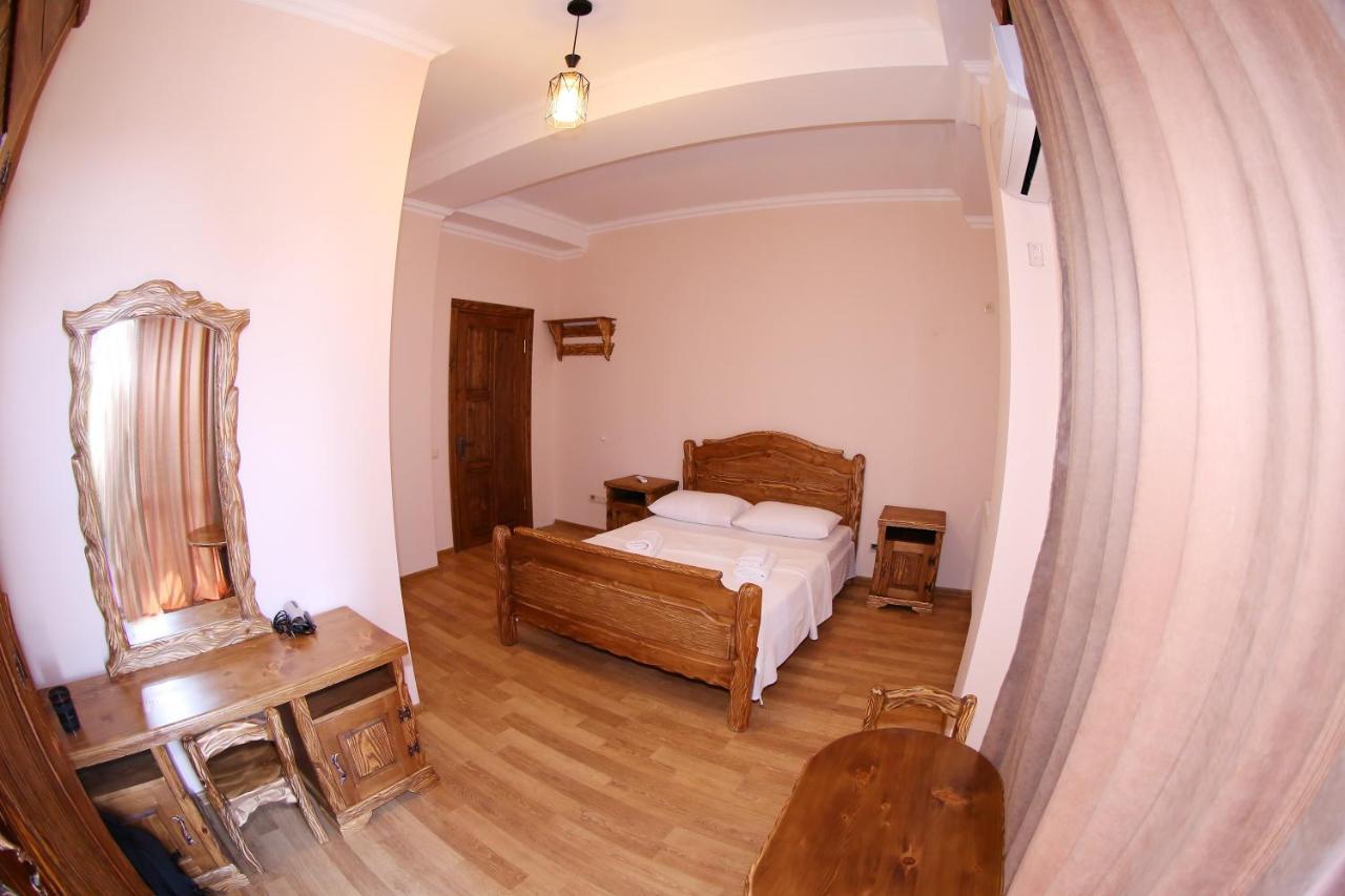 Hotel Phasis 쿠타이시 외부 사진