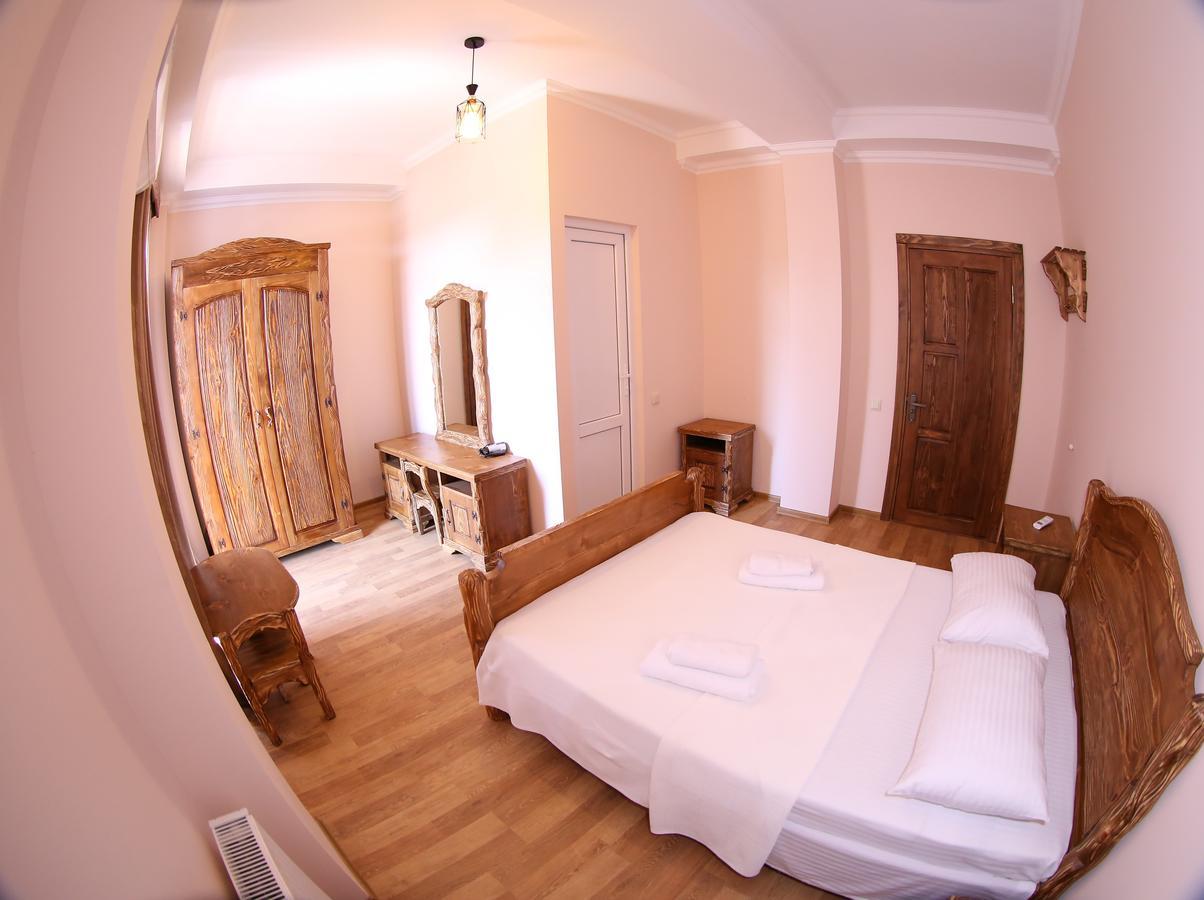 Hotel Phasis 쿠타이시 외부 사진